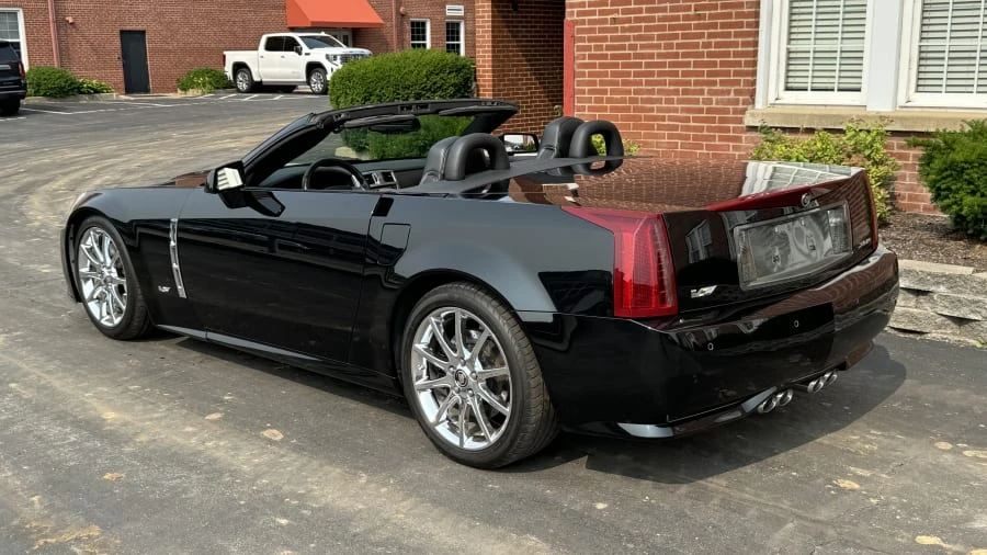 2009 Cadillac XLR-V - Image 3 of 13