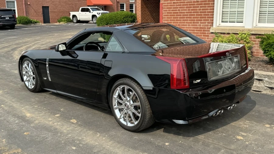 2009 Cadillac XLR-V - Image 6 of 13