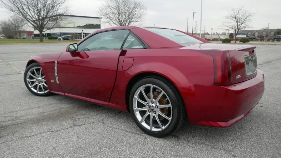2009 Cadillac XLR-V - Image 2 of 15