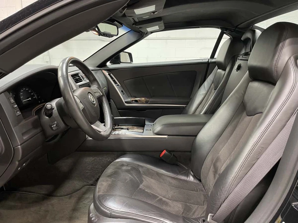 2009 Cadillac XLR-V - Image 10 of 21