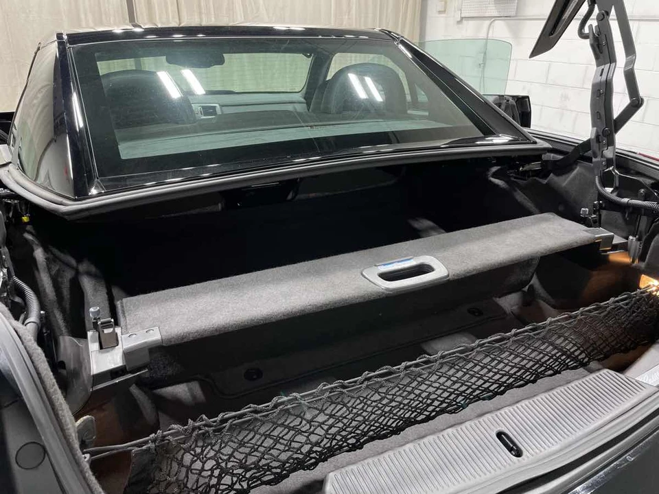 2009 Cadillac XLR-V - Image 16 of 21
