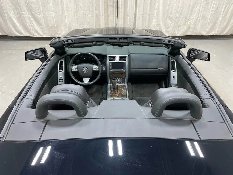 2009 Cadillac XLR-V - Image 21 of 21