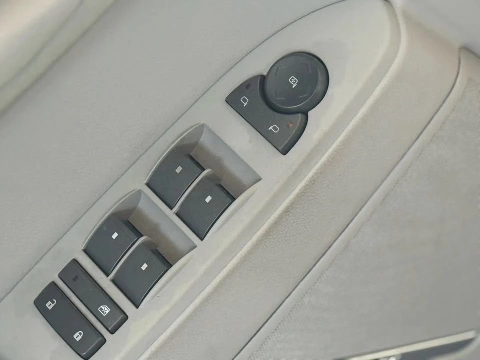 2009 Cadillac CTS 2nd Gen - Image 14 of 17