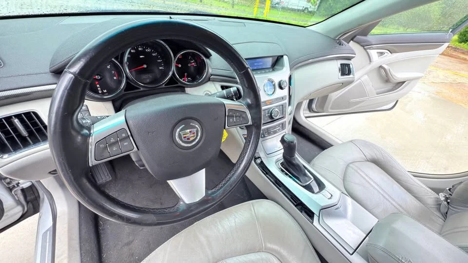 2009 Cadillac CTS 2nd Gen - Image 11 of 19