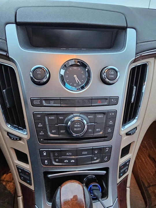 2009 Cadillac CTS 2nd Gen - Image 14 of 17