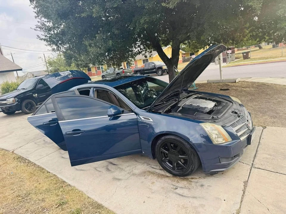 2009 Cadillac CTS 2nd Gen - Image 2 of 12
