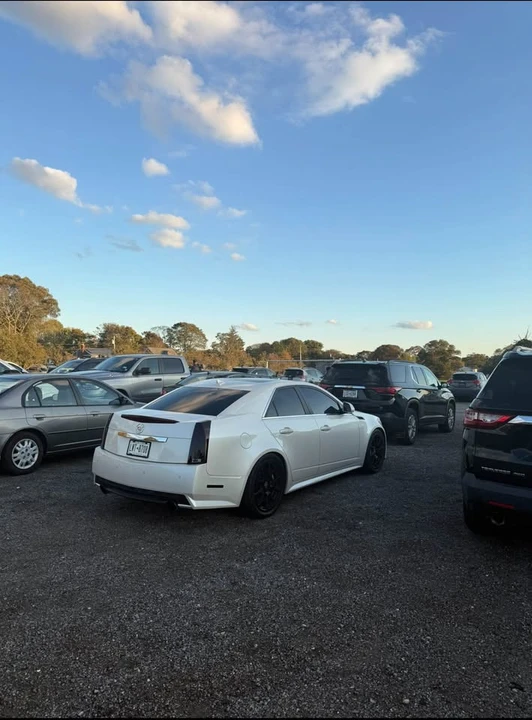 2009 Cadillac CTS-V 2nd Gen - Image 2 of 7