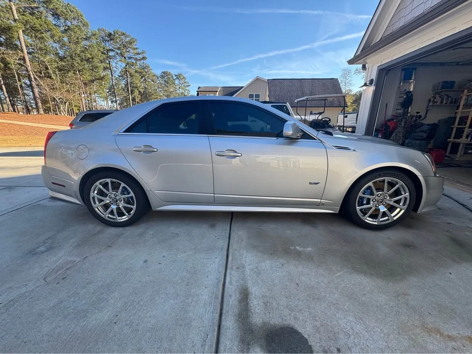 2009 Cadillac CTS-V 2nd Gen - Image 5 of 15