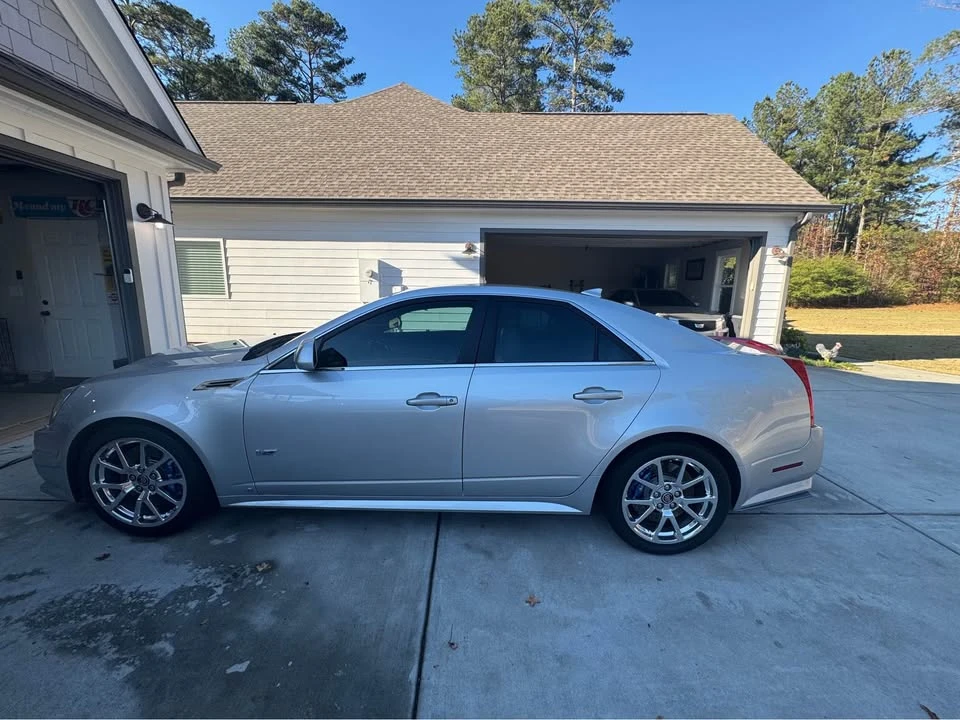 2009 Cadillac CTS-V 2nd Gen - Image 6 of 15