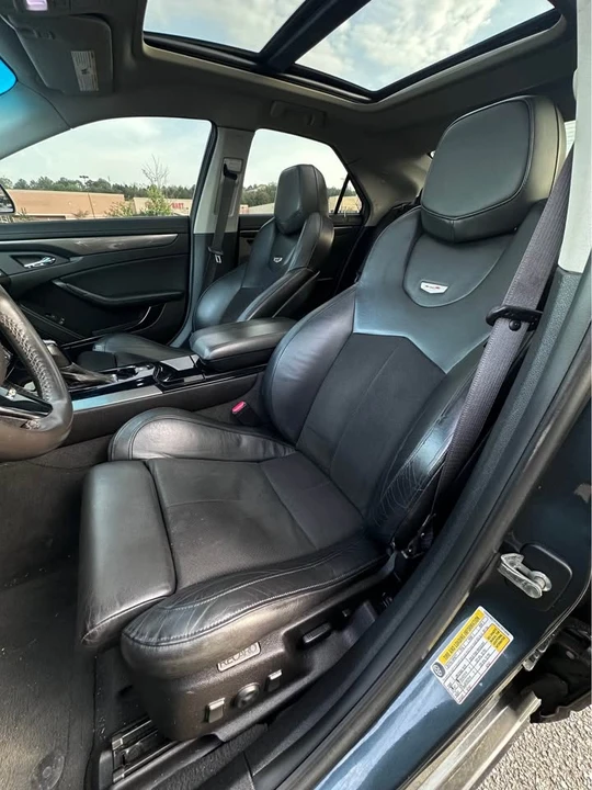 2009 Cadillac CTS-V 2nd Gen - Image 11 of 15