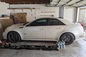 2009 Cadillac CTS-V 2nd Gen - Image 4 of 5