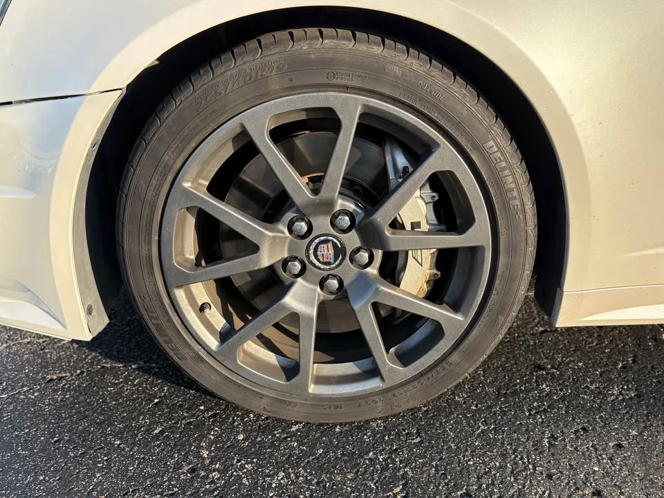 2009 Cadillac CTS-V 2nd Gen - Image 9 of 19