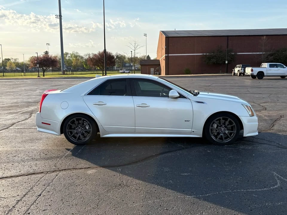 2009 Cadillac CTS-V 2nd Gen - Image 4 of 19
