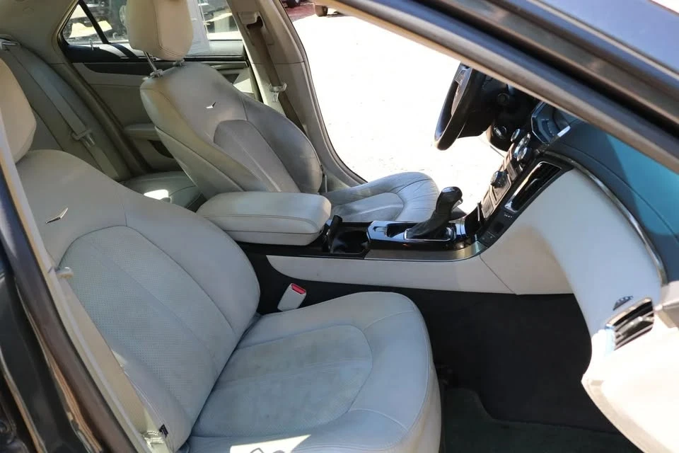 2009 Cadillac CTS-V 2nd Gen - Image 12 of 14