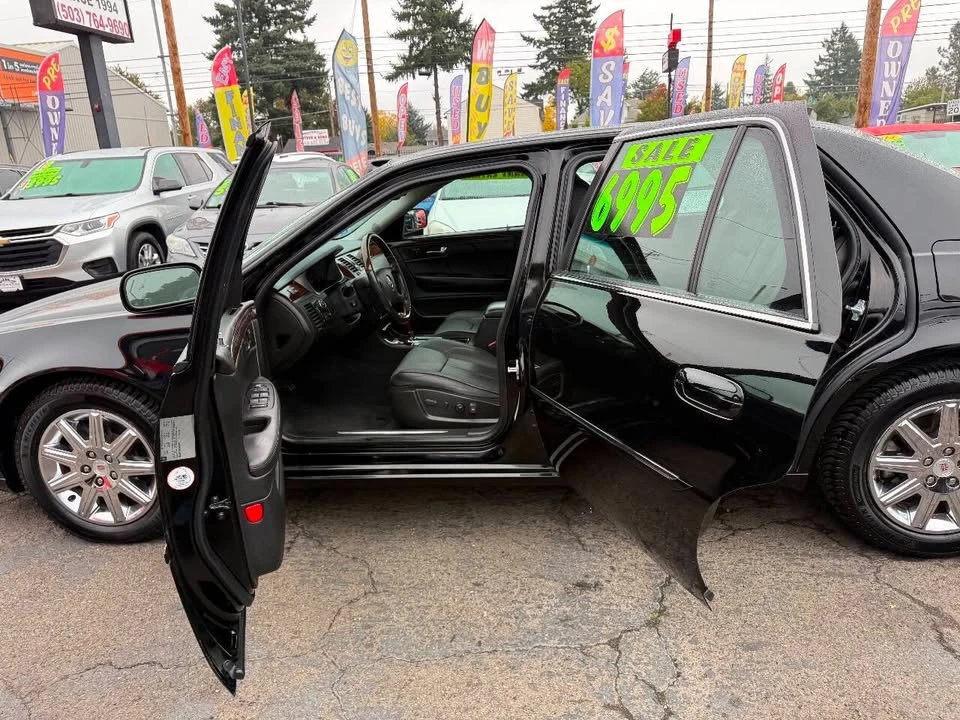 2009 Cadillac DTS - Image 19 of 20