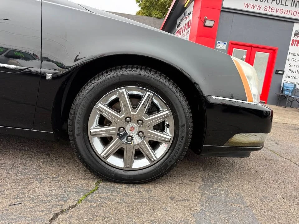 2009 Cadillac DTS - Image 12 of 20