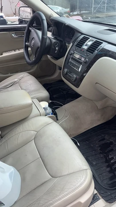 2009 Cadillac DTS - Image 5 of 5