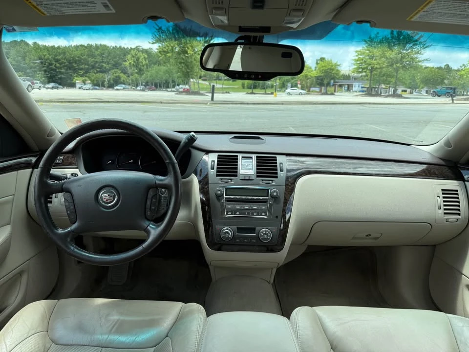 2009 Cadillac DTS - Image 9 of 9