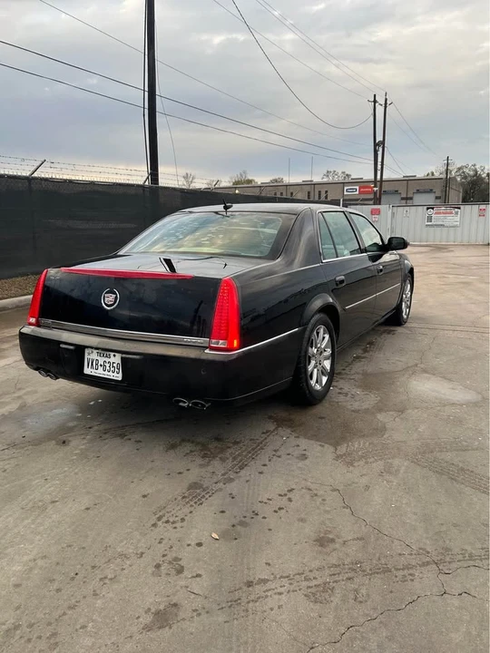 2009 Cadillac DTS - Image 7 of 19