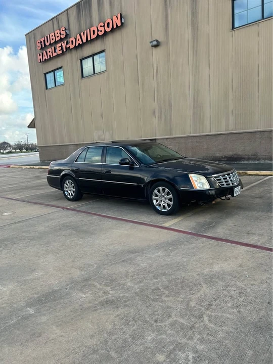 2009 Cadillac DTS - Image 17 of 19