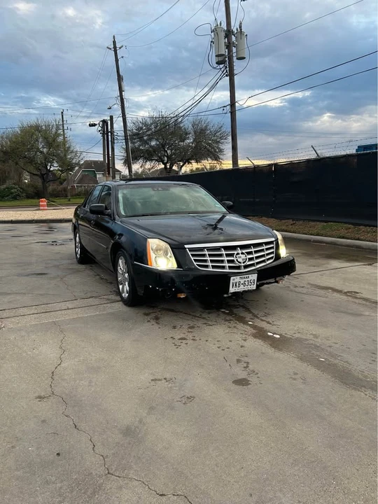 2009 Cadillac DTS - Image 6 of 19