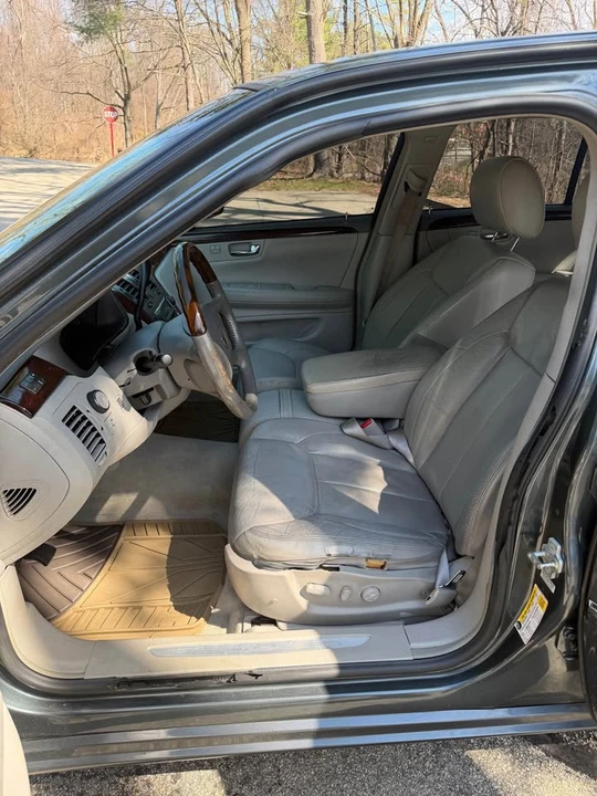 2009 Cadillac DTS - Image 10 of 13