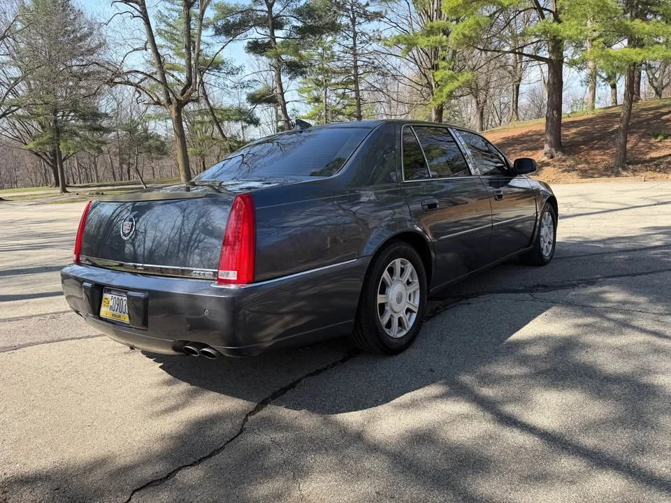 2009 Cadillac DTS - Image 7 of 13