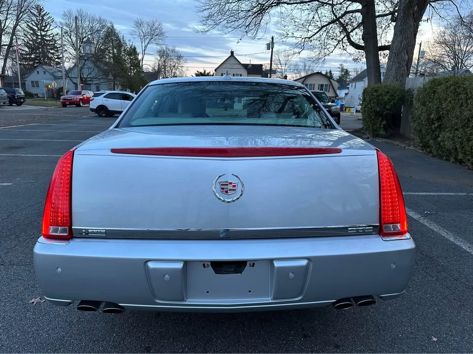 2009 Cadillac DTS - Image 5 of 20