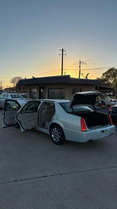 2009 Cadillac DTS - Image 18 of 18