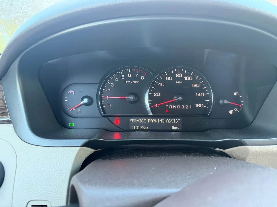 2009 Cadillac DTS - Image 10 of 10