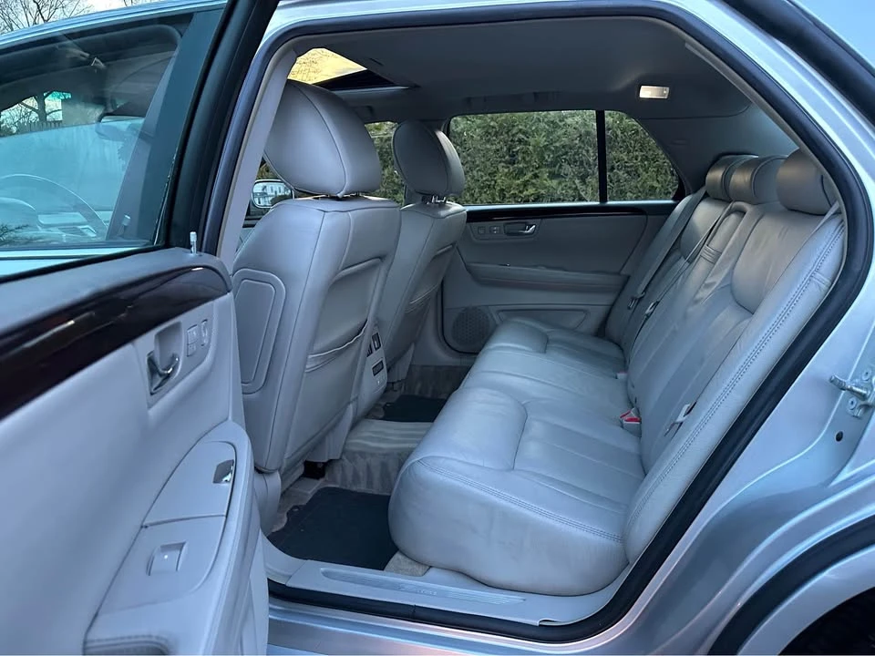2009 Cadillac DTS - Image 6 of 20