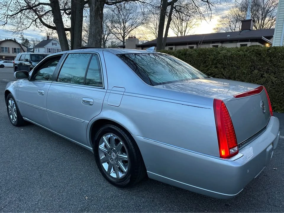 2009 Cadillac DTS - Image 4 of 20