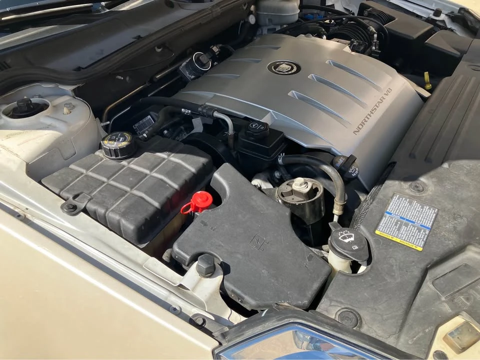 2009 Cadillac DTS - Image 10 of 19