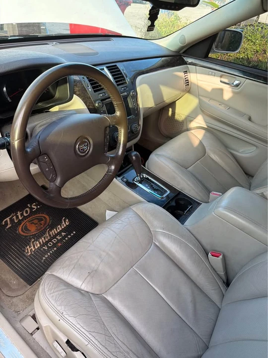2009 Cadillac DTS - Image 5 of 5