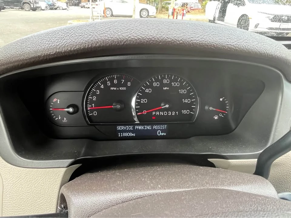 2009 Cadillac DTS - Image 14 of 15