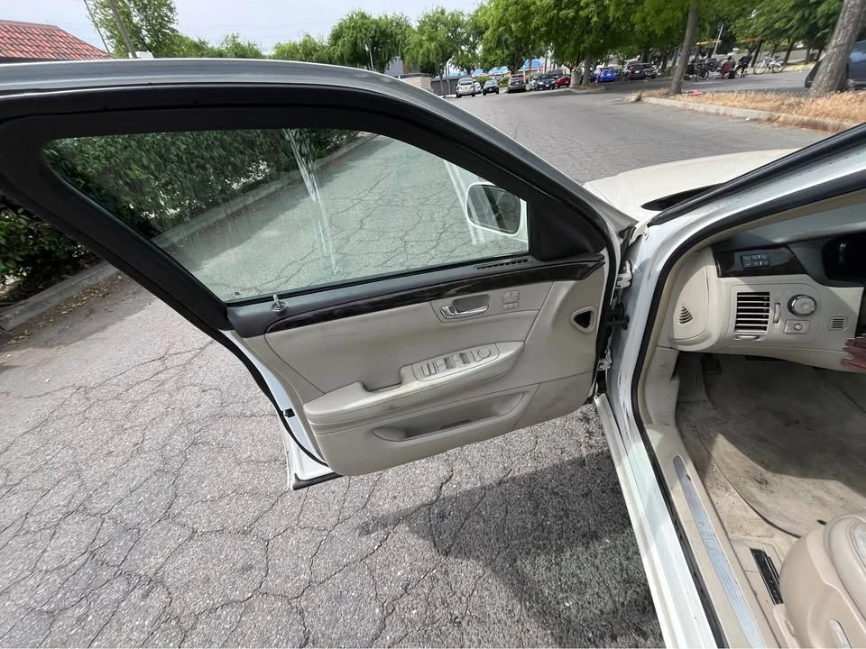 2009 Cadillac DTS - Image 12 of 15