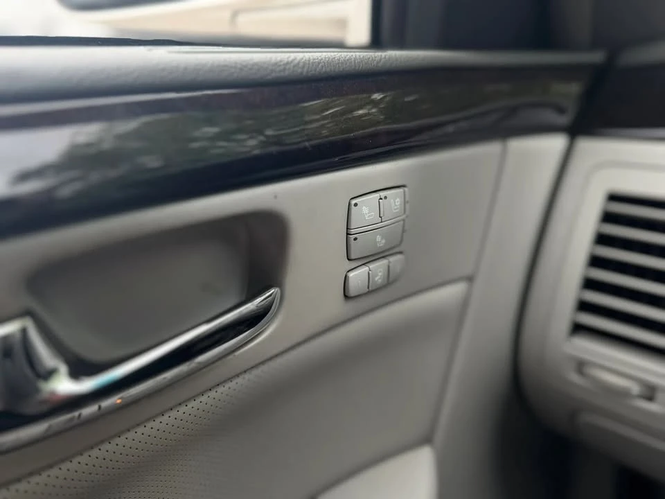 2009 Cadillac DTS - Image 18 of 20