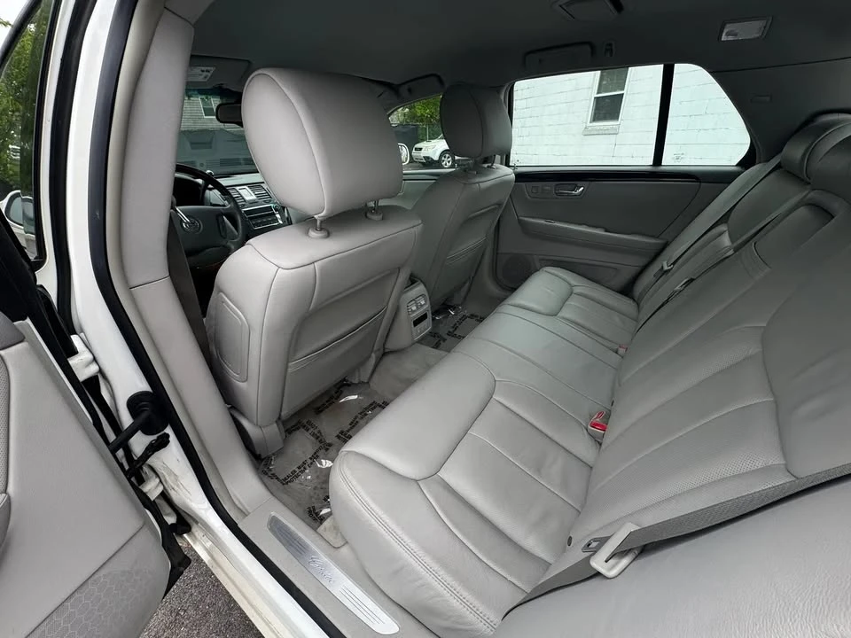 2009 Cadillac DTS - Image 12 of 20