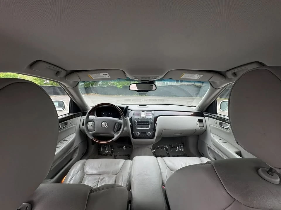 2009 Cadillac DTS - Image 10 of 20