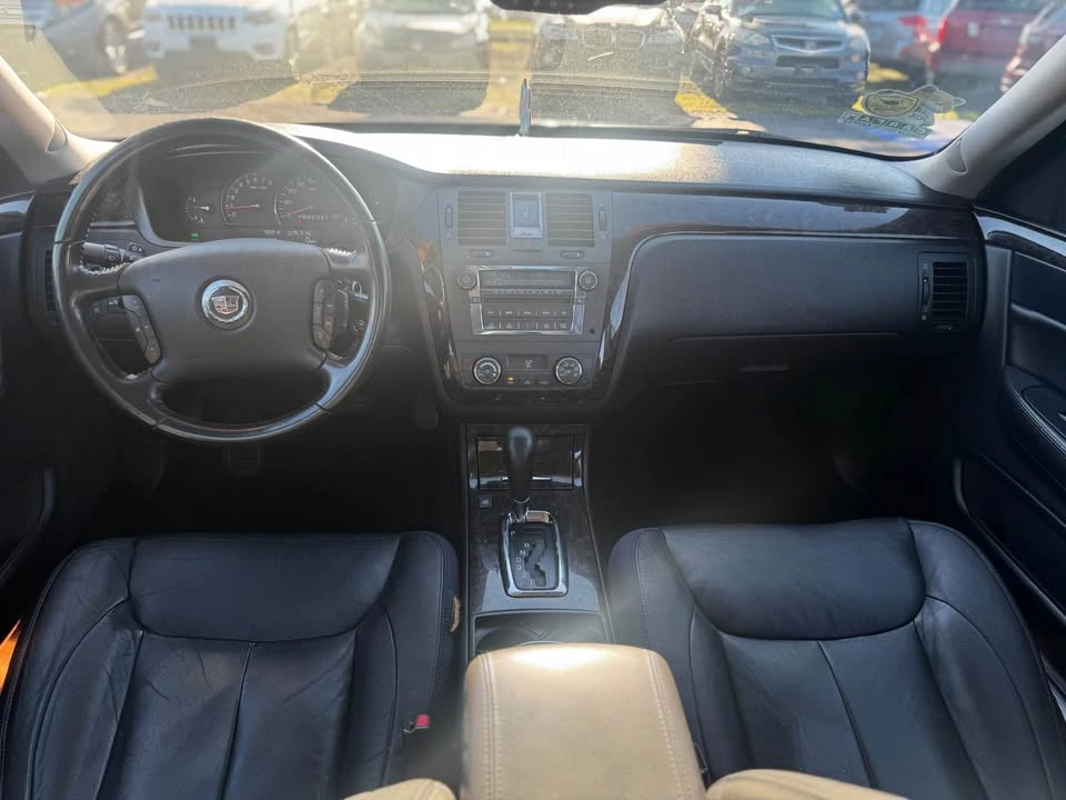 2009 Cadillac DTS - Image 3 of 19