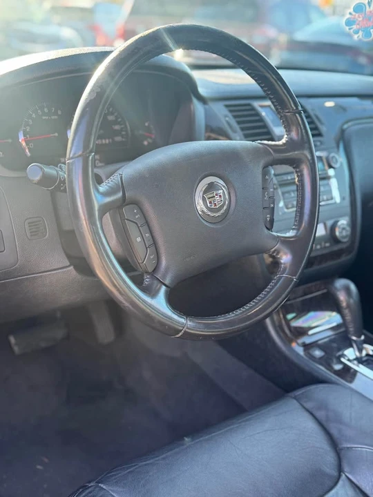 2009 Cadillac DTS - Image 10 of 19