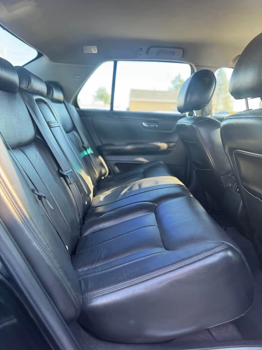2009 Cadillac DTS - Image 11 of 19