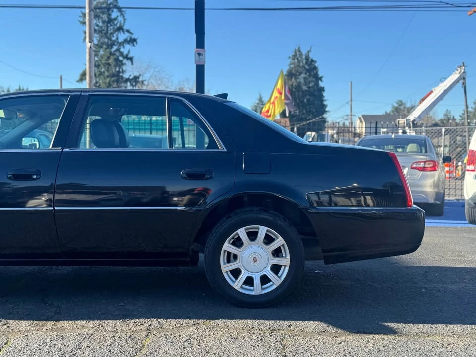 2009 Cadillac DTS - Image 12 of 19