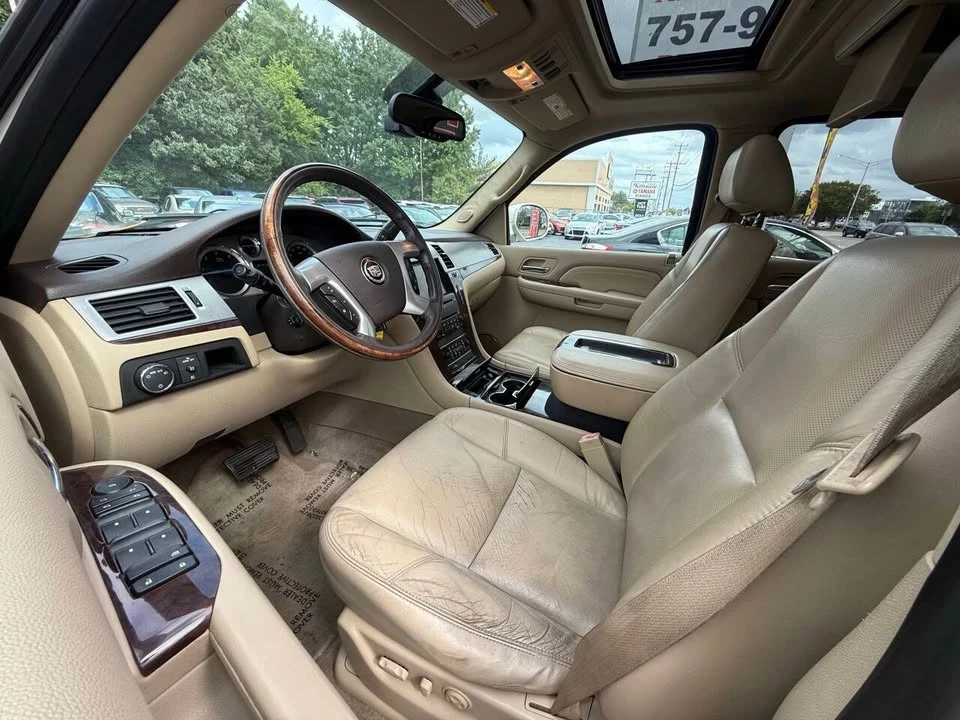 2009 Cadillac Escalade & EXT 3rd Gen - Image 11 of 20