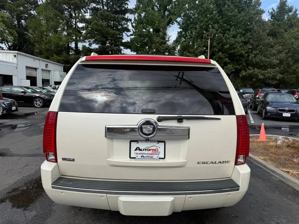 2009 Cadillac Escalade & EXT 3rd Gen - Image 4 of 20