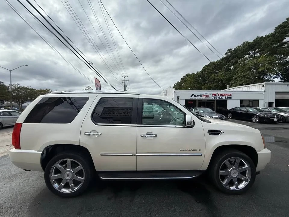 2009 Cadillac Escalade & EXT 3rd Gen - Image 7 of 20
