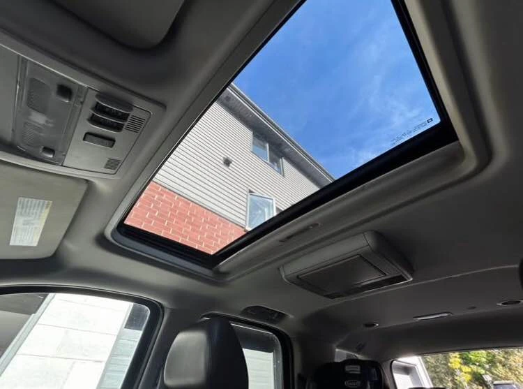 2009 Cadillac Escalade & EXT 3rd Gen - Image 10 of 11