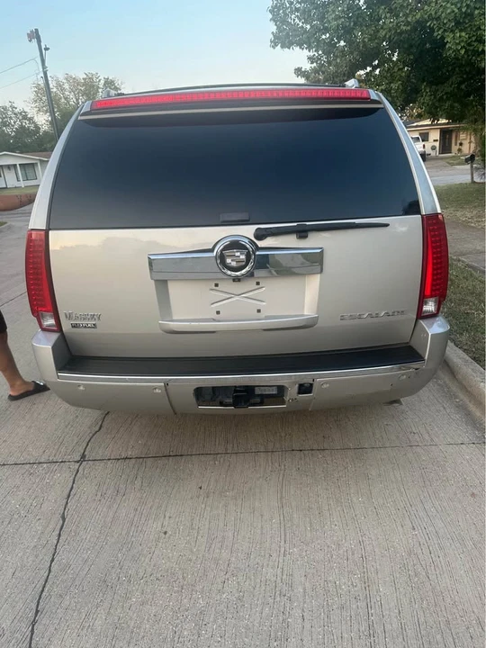 2009 Cadillac Escalade & EXT 3rd Gen - Image 10 of 10