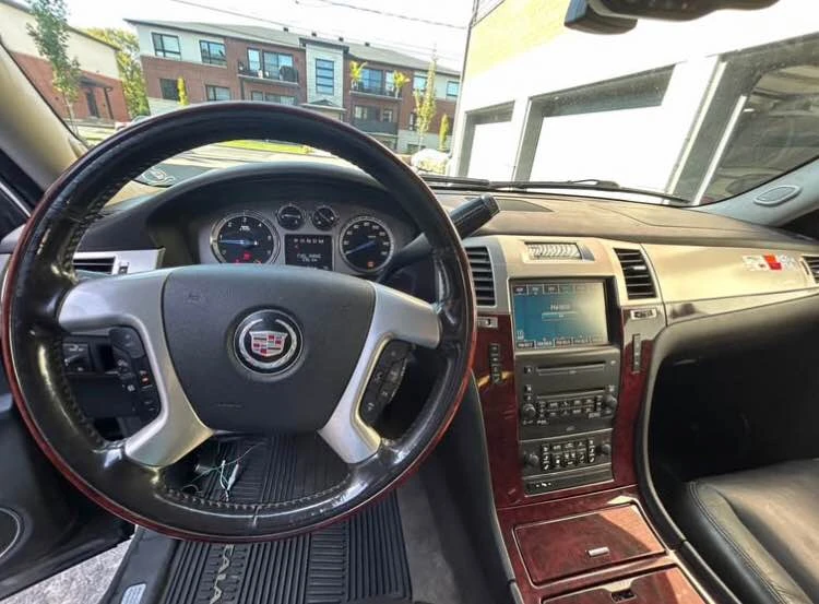 2009 Cadillac Escalade & EXT 3rd Gen - Image 8 of 11