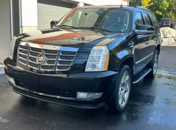 2009 Cadillac Escalade & EXT 3rd Gen - Image 2 of 11